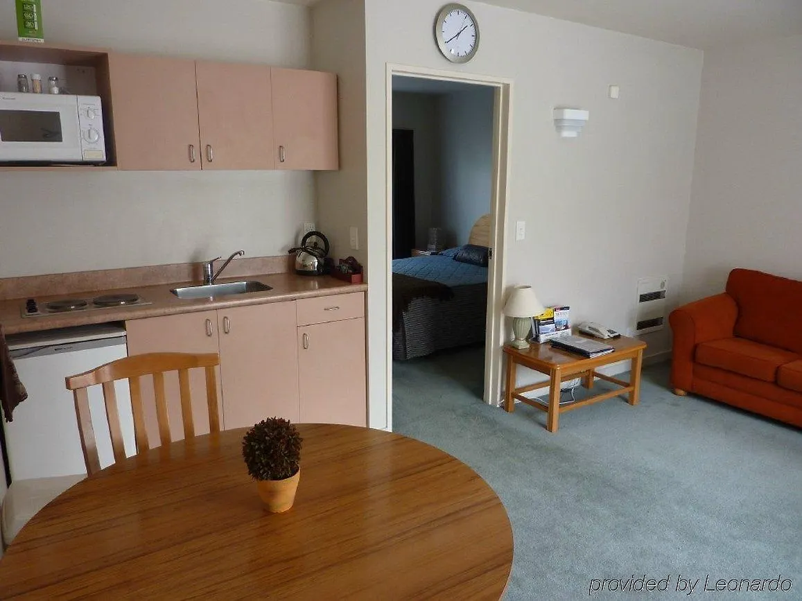 Bush Inn Court Motel Christchurch 4*,